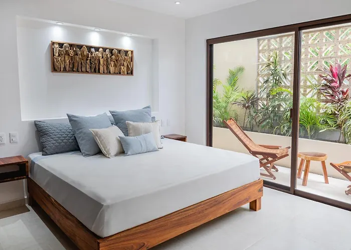 And Penthouse Blue Luxury Kukulkan Apartment