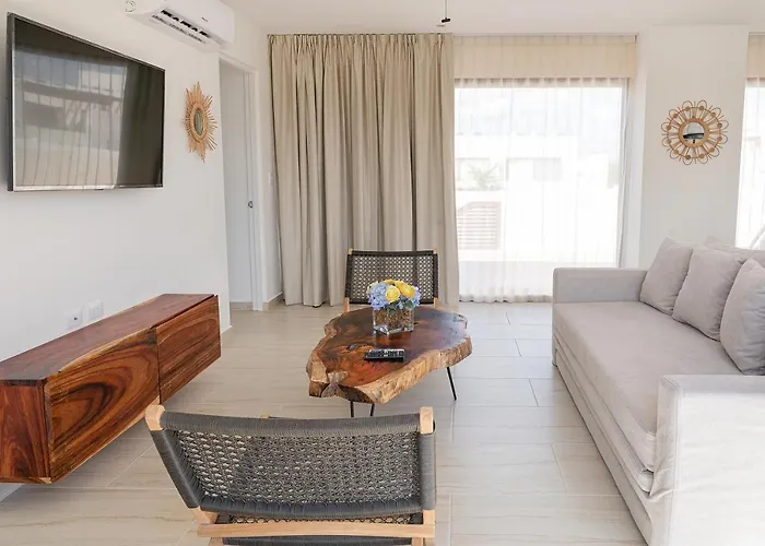 Apartment And Penthouse Blue Luxury Kukulkan