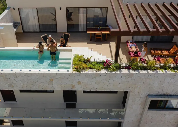 And Penthouse Blue Luxury Kukulkan