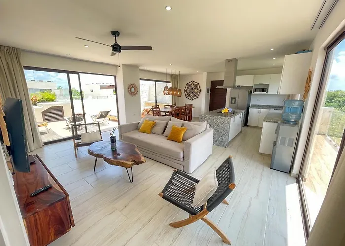 And Penthouse Blue Luxury Kukulkan Apartment